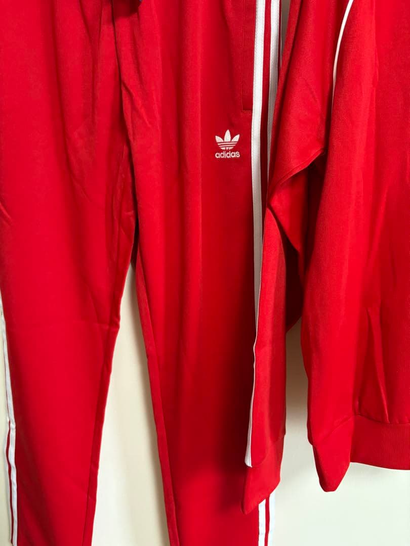 adidas 赤 ジャージ上下セット