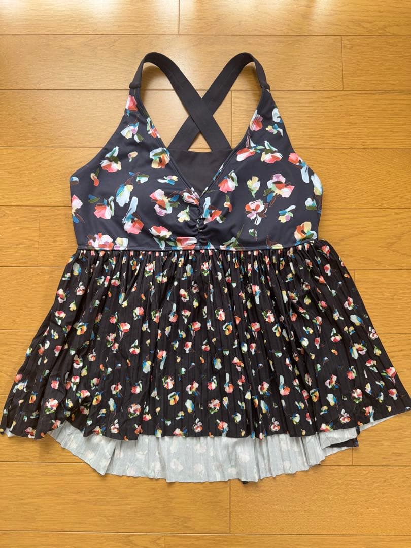 SKALA ローズプリントプリーツタンクトップ　LLサイズ