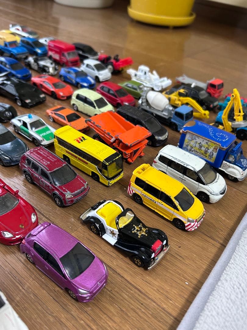 d*3様 トミカ　まとめ売り