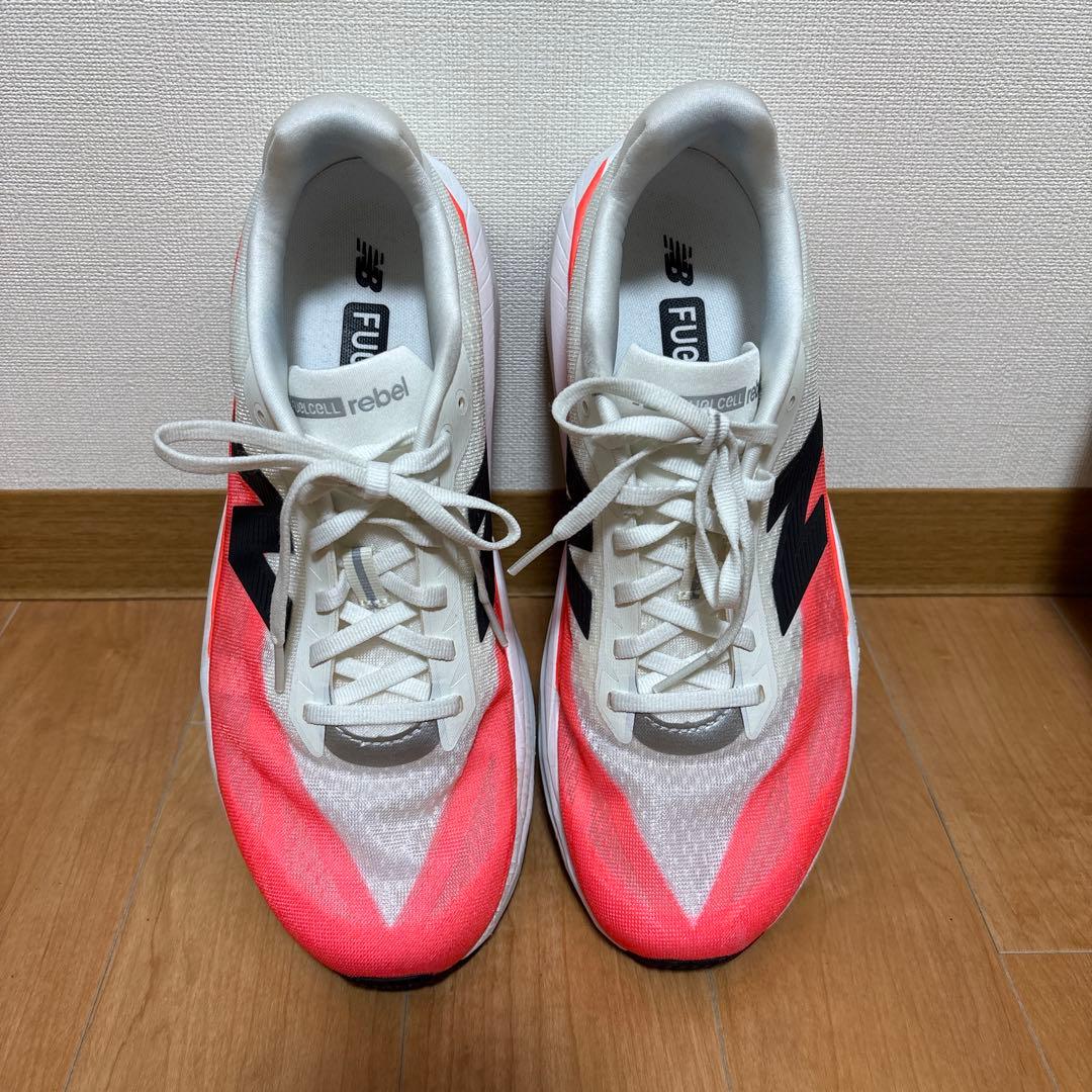 【限定値下げ】JP28 ニューバランス レベル FuelCell rebel