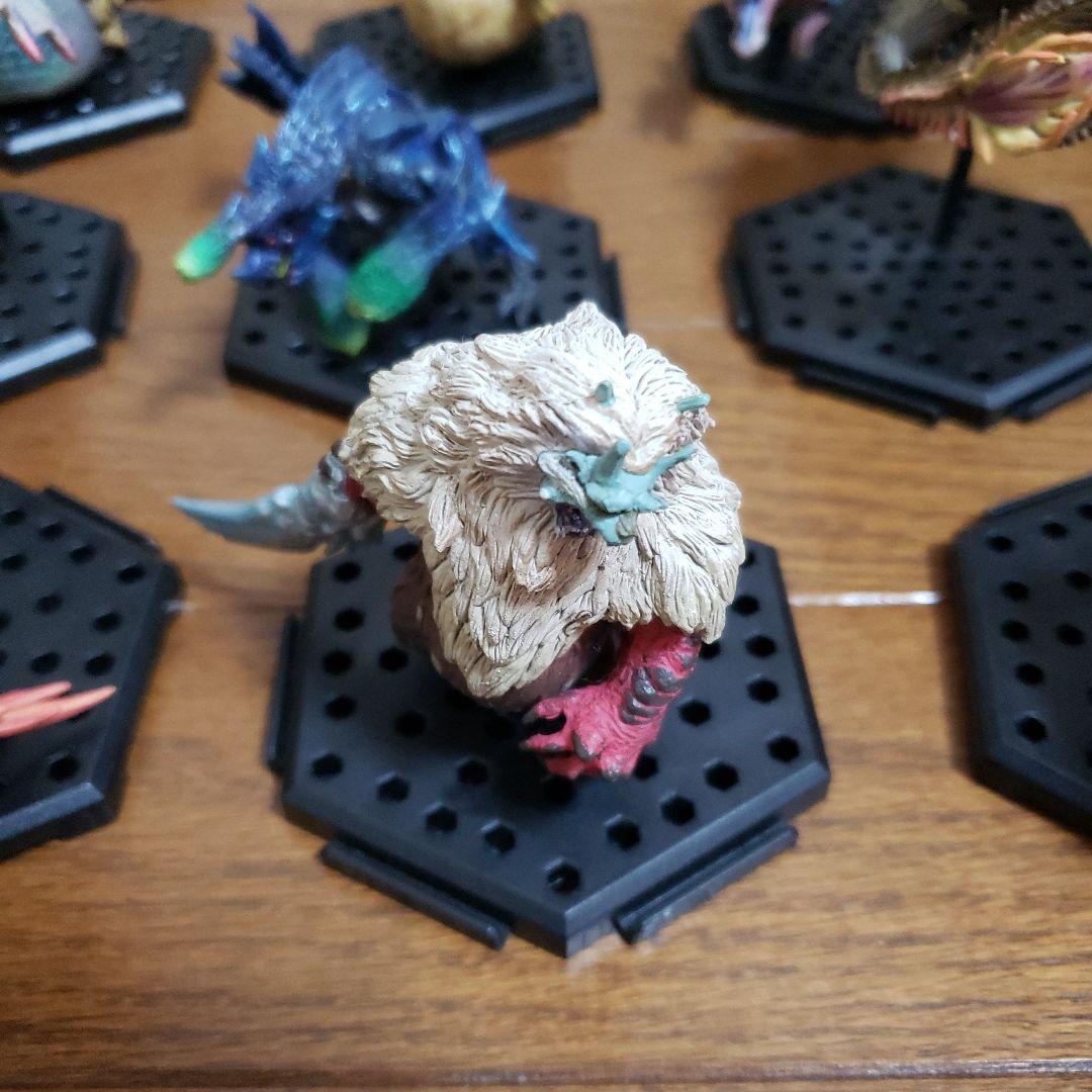 モンスターハンター　モンハン　フィギュア　　まとめ売り　18体セット