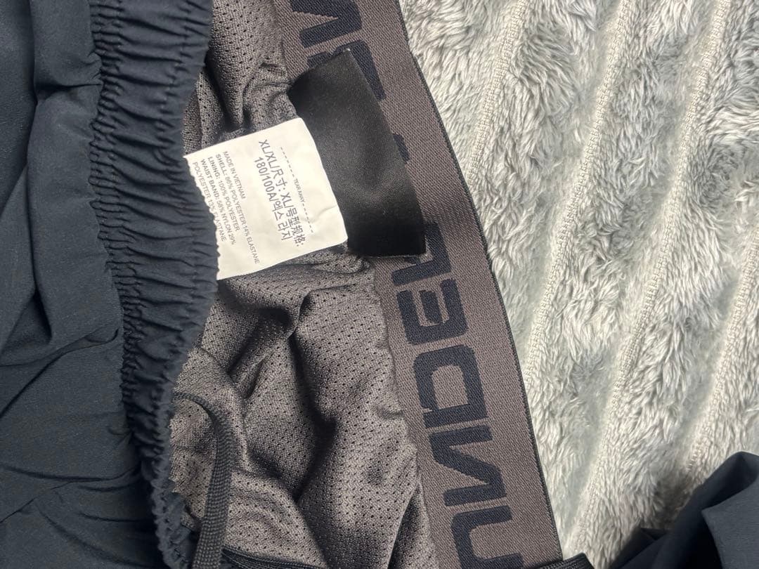 Under Armour アンダーアーマーフード付　メンズ　ＸＬ　セットアップ