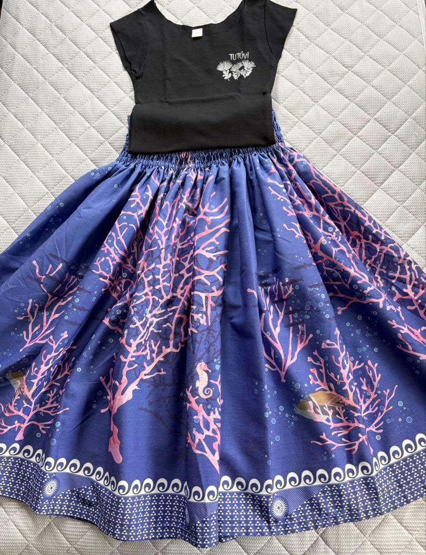 《新品》フラダンス　ムームーママ　パウスカート　コーラルリーフ柄　ブルー　75