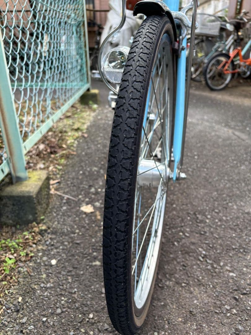 24 インチ子供用自転車 ライトブルー 前面バスケット付き(土、日値下げました)