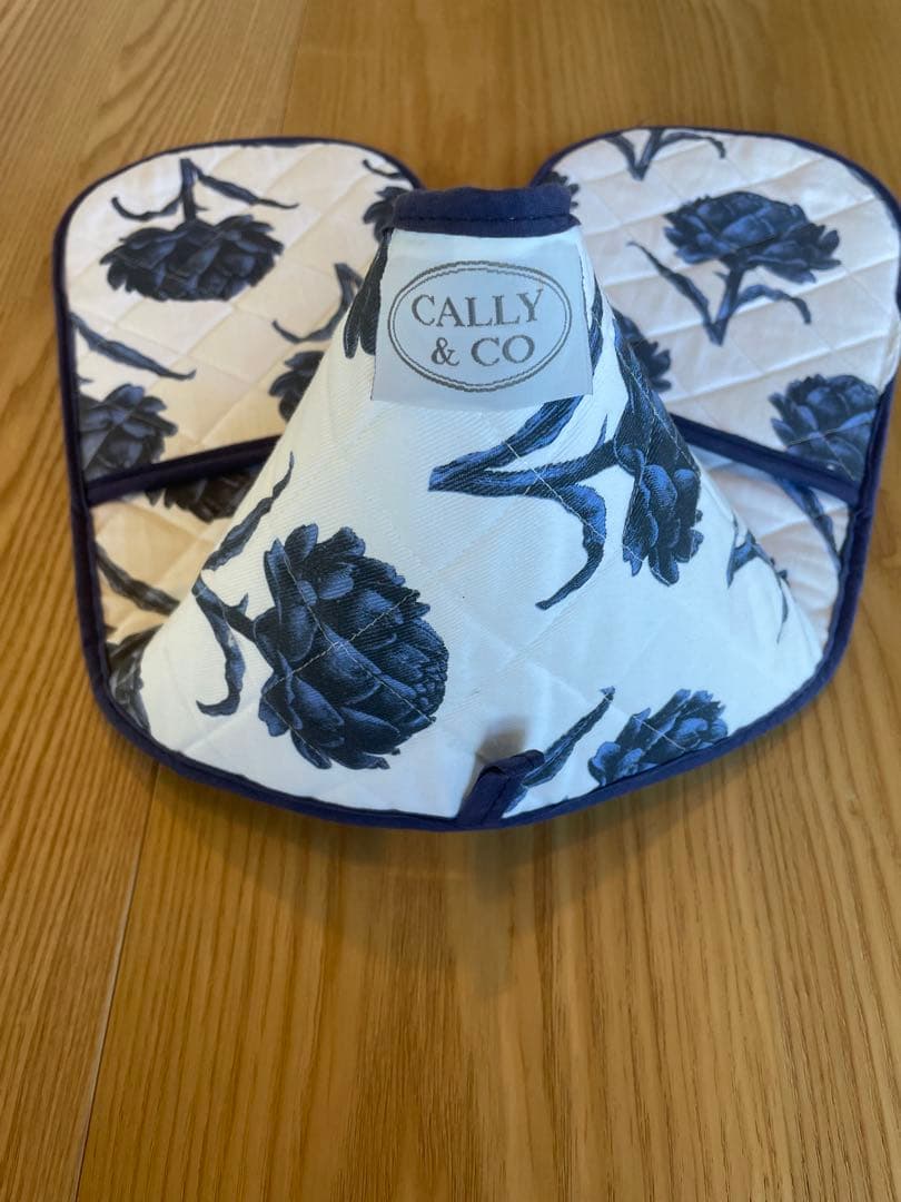 【Williams-Sonoma 】と【Cally & Co 】ミトンと鍋つかみ