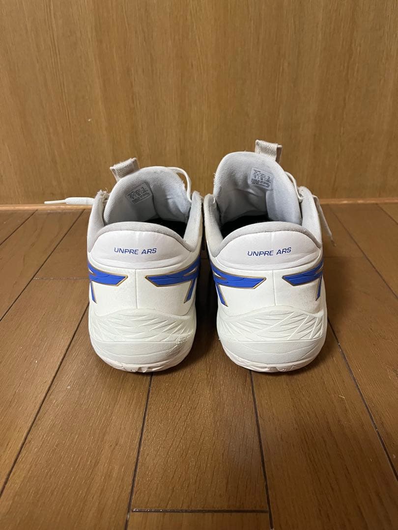 【最終価格】ASICS アンプレアルス LOW2 27.0cm