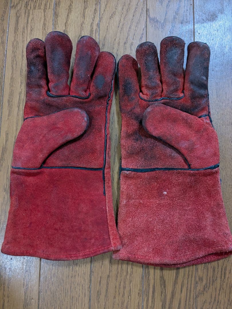 LODGE ダッチオーブン ・スキレット（10 1/4インチ）とグローブのセット