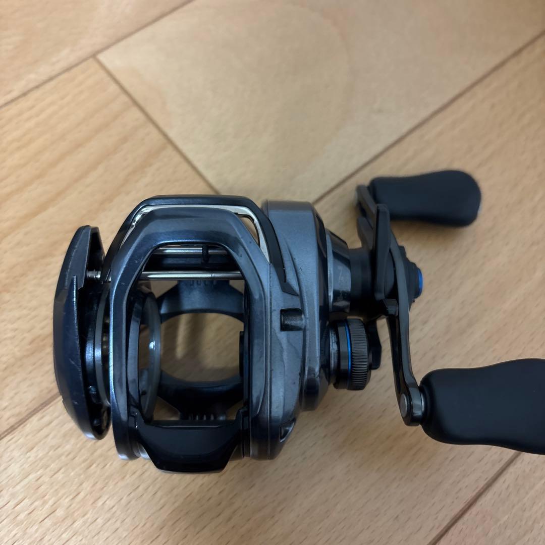 リール SHIMANO 24SLX 70XG RIGHT