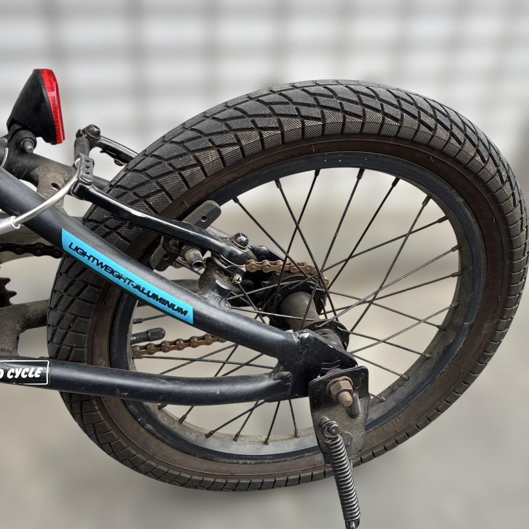 16インチHaro 子供用自転車 シュレッダー ブラック/ブルー