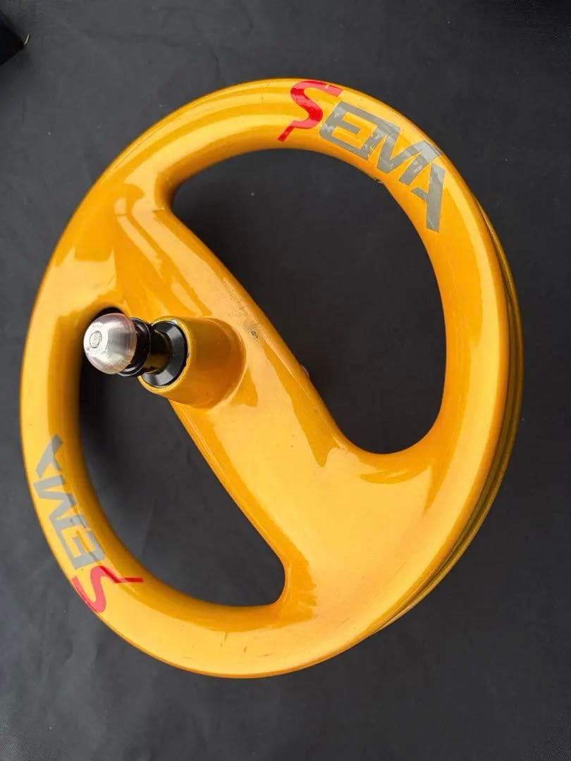 【中古】SEMA 12インチ　カーボンホイール　OLD95 ランバイク　ホイール