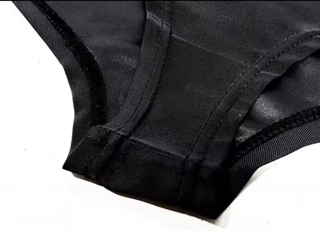 ダンスウェア・ラテンスカート【黒・Мサイズ】新品