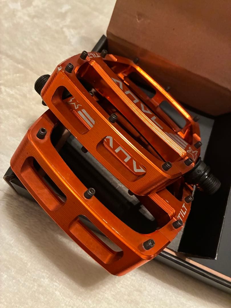 ANVL TILT フラットペダル オレンジ