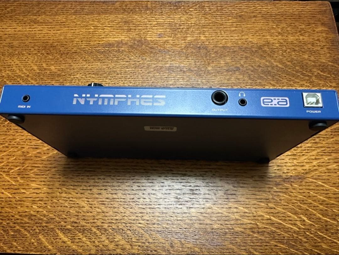 Dreadbox Nymphes ポリフォニック・シンセサイザー
