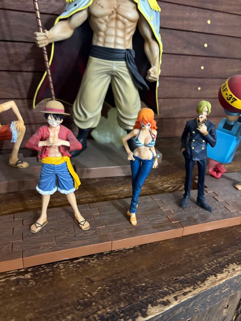 ONE PIECE ワンピースフィギュア1番くじセット売り