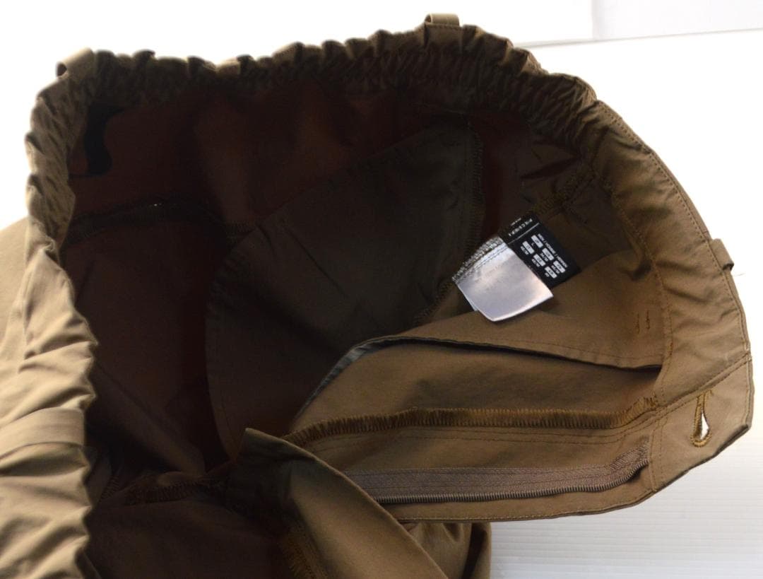 古着　ALLTERRAIN 81　デサントオルテライン　ワークパンツ　カーキー