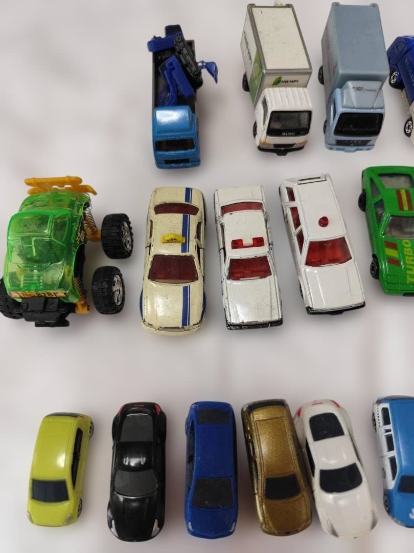 ★タカラトミー TAKARATOMY　車　おもちゃ　くるま　お得！
