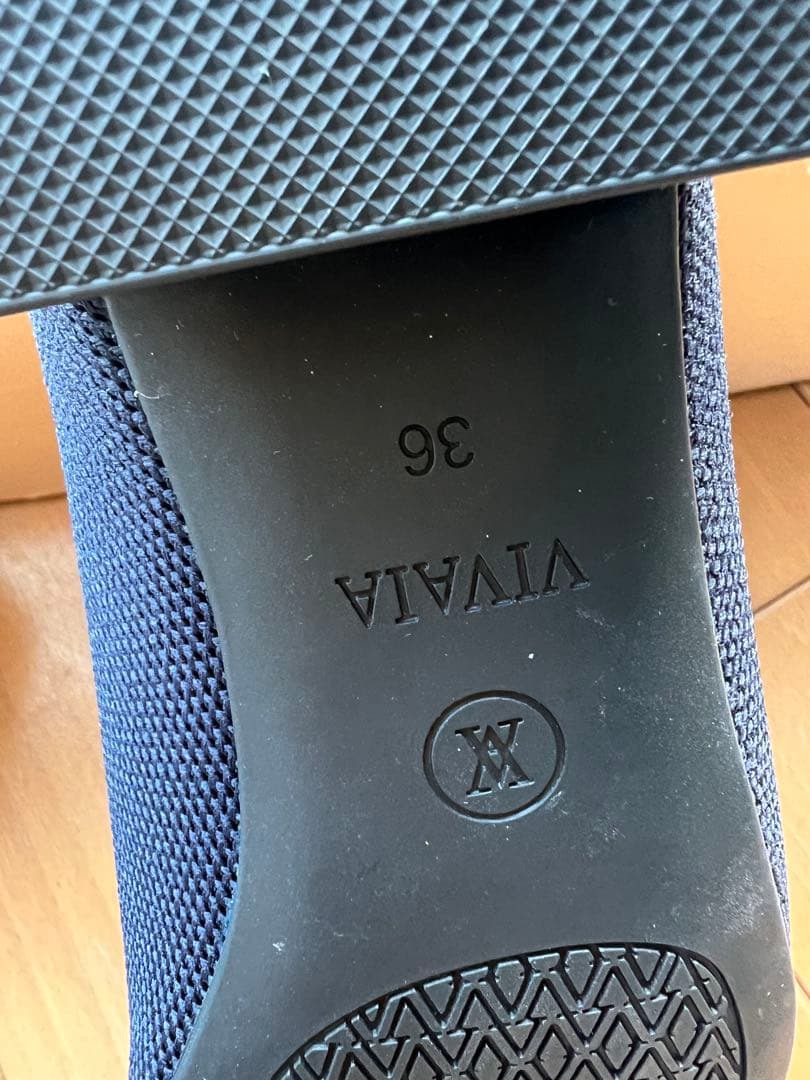 VIVAIA 新品スクエアトゥフラットシューズ 36 ネイビー