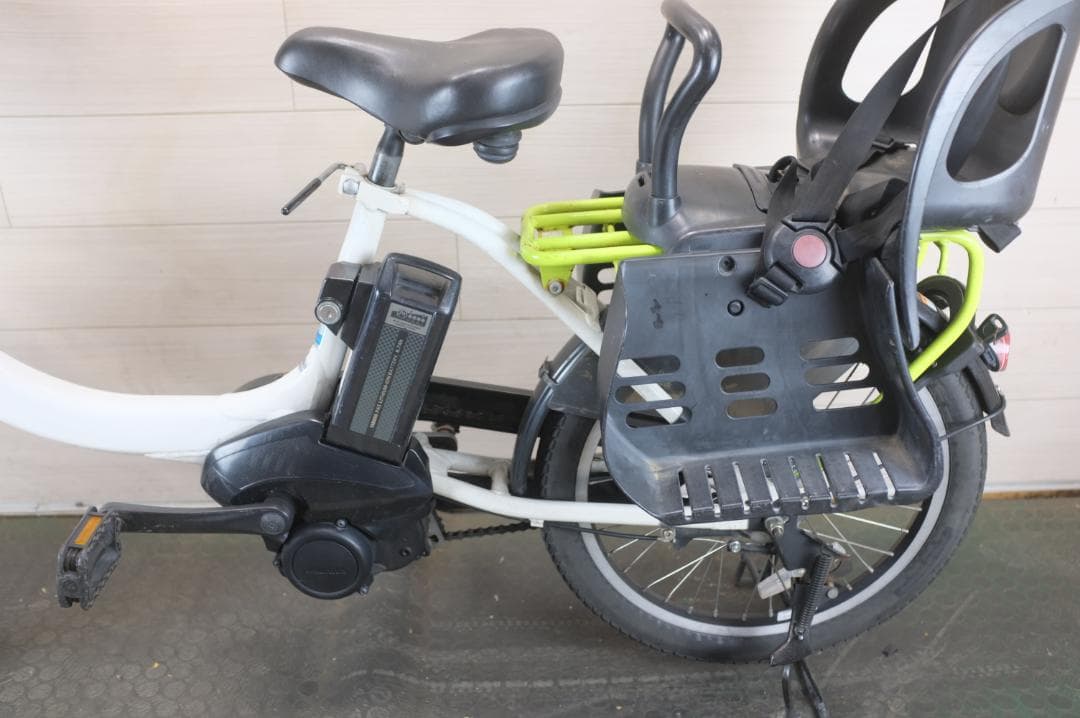 電動自転車 ヤマハPAS KISS　 20インチ 3段変速 8.7Ah