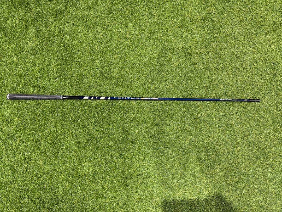 美品　ベンタスTENTUS TRブルー 5sドライバー用 コブラスリーブ付