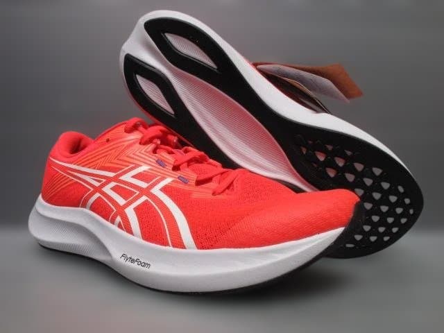 新品asicsシューズ　27.5㎝