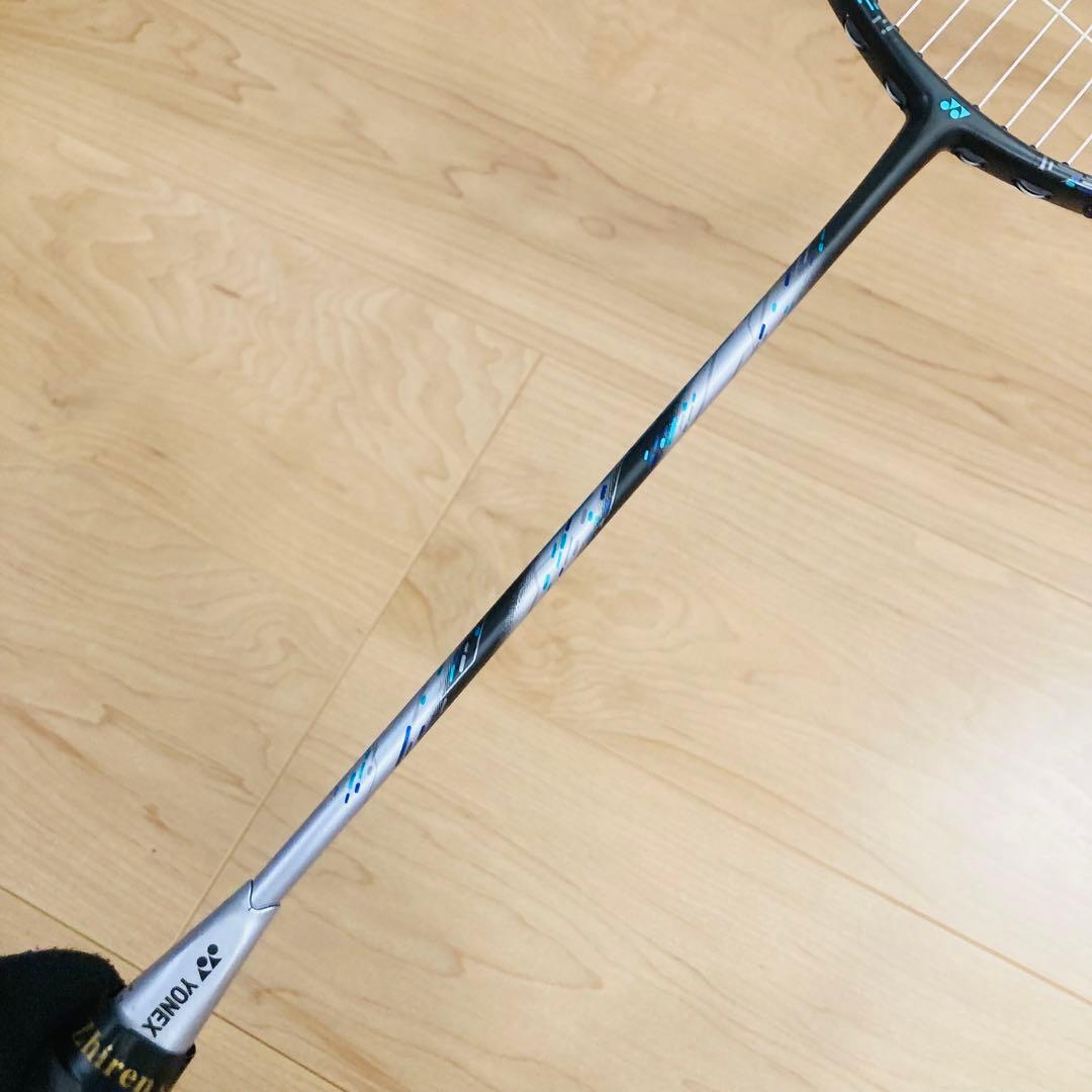 【匿名配送】★美品★ASTOROX88 D GAME YONEX 4U G5