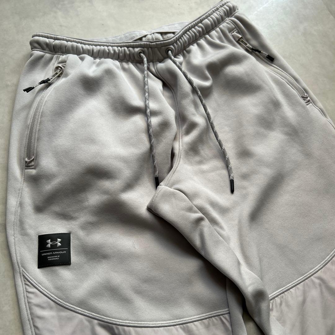 UNDER ARMOUR RUSH セットアップ
