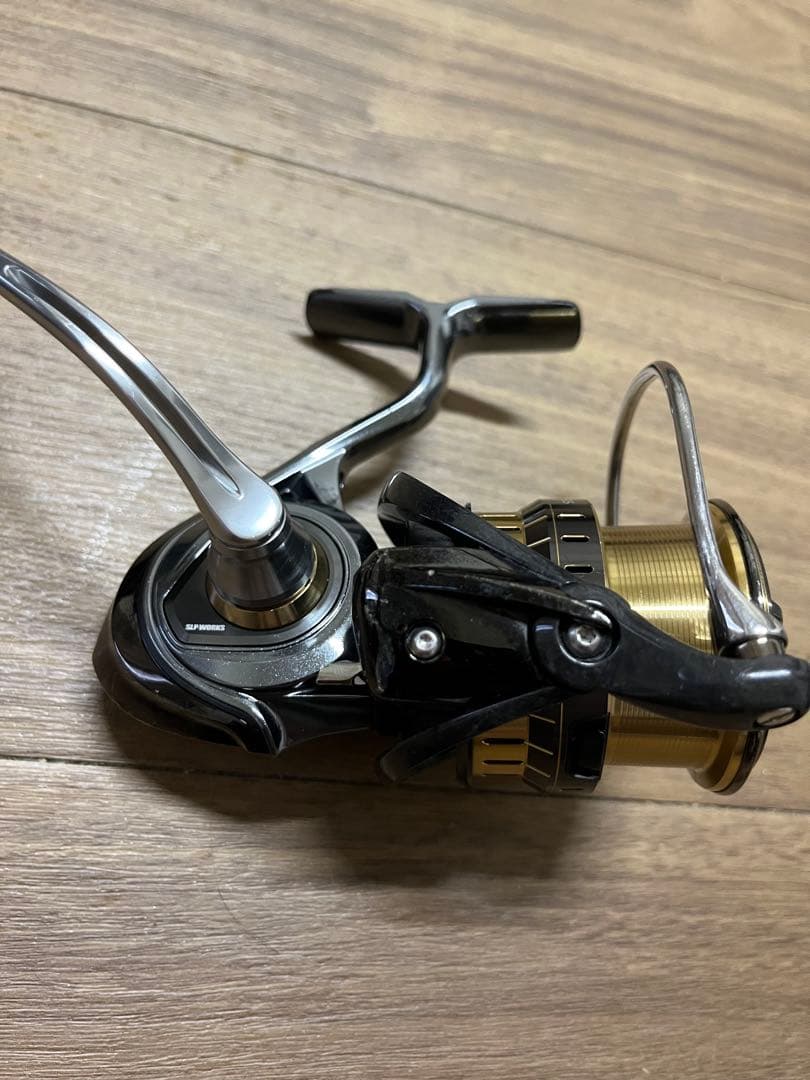 18イグジスト 4000chx セミオーダーカスタム　純正替スプール付き