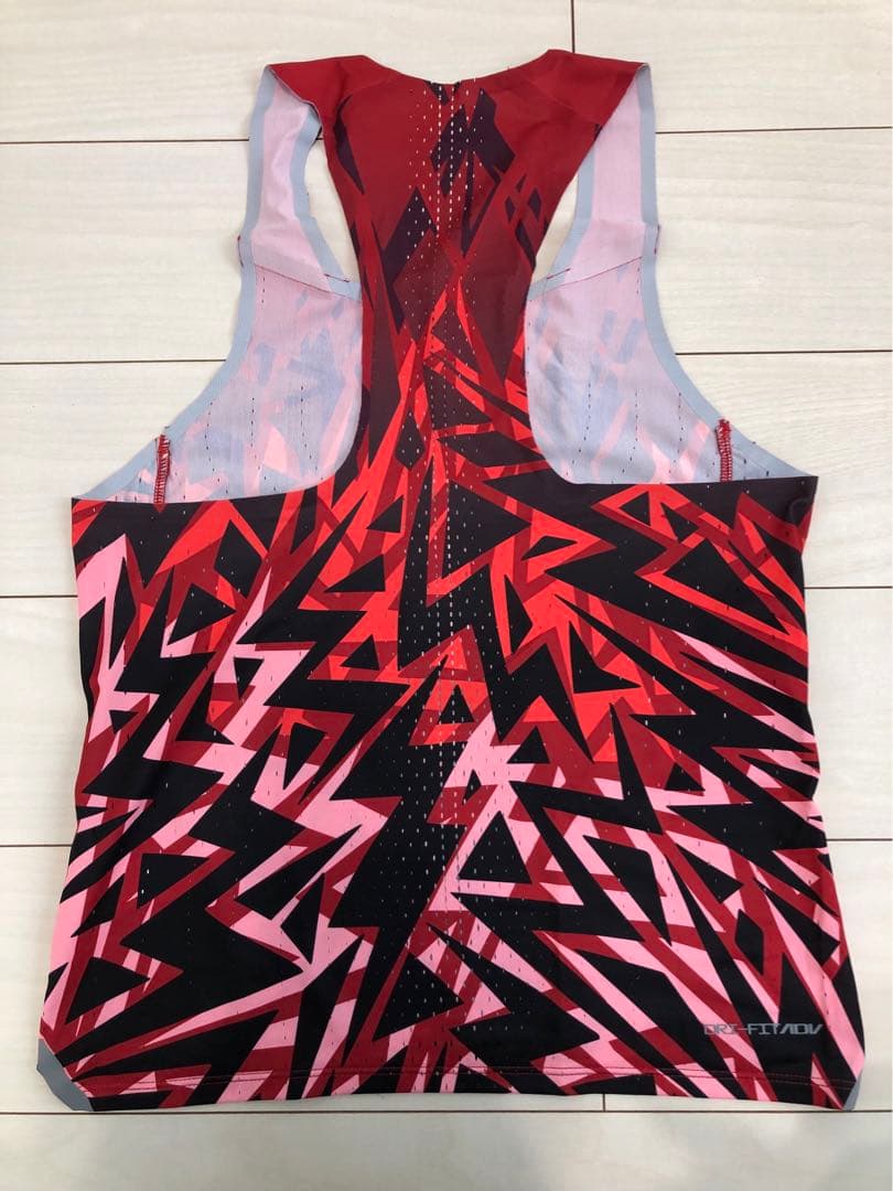 Nikeナイキ BTCバウワーマントラッククラブ エアロスイフト シングレット