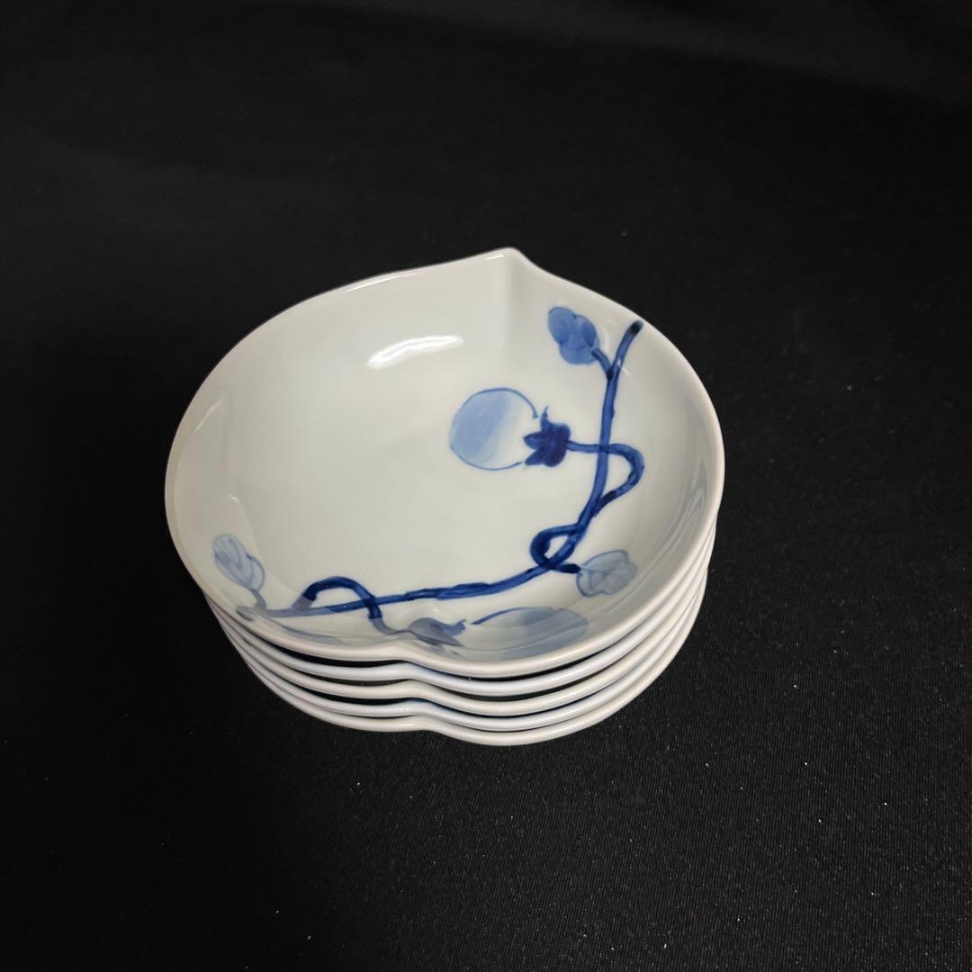 新品未使用　有田焼　皓洋窯　こうようがま　染付　桃型　小鉢　染付見込み桃　豆皿