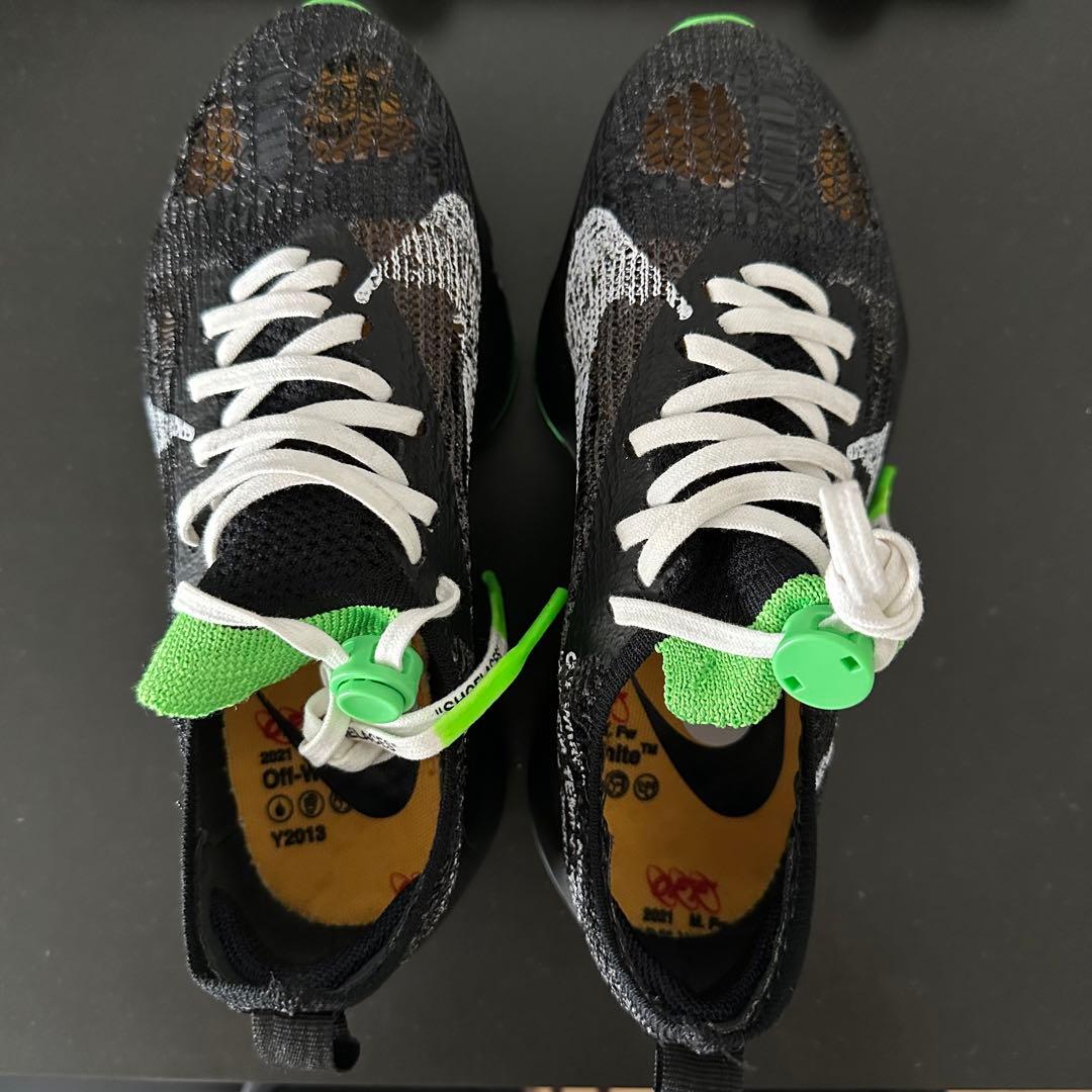 ナイキ x オフホワイト Air Zoom Tempo NEXT% スニーカー