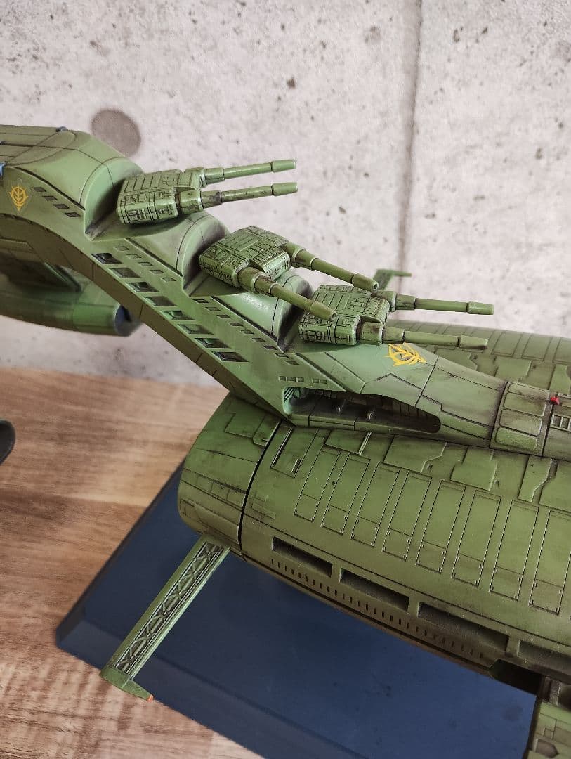 塗装済み完成品 ガンダム 1/400 ムサイ プラモデル