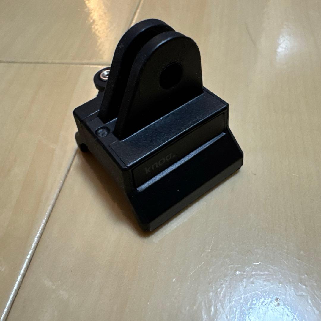 KNOG BLINDER 900 フロントバイクライト
