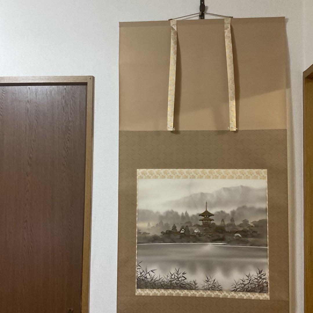 三輪映章【ミワ エイショウ】筆 古都塔韻図 金泥絵の具使用 絹本