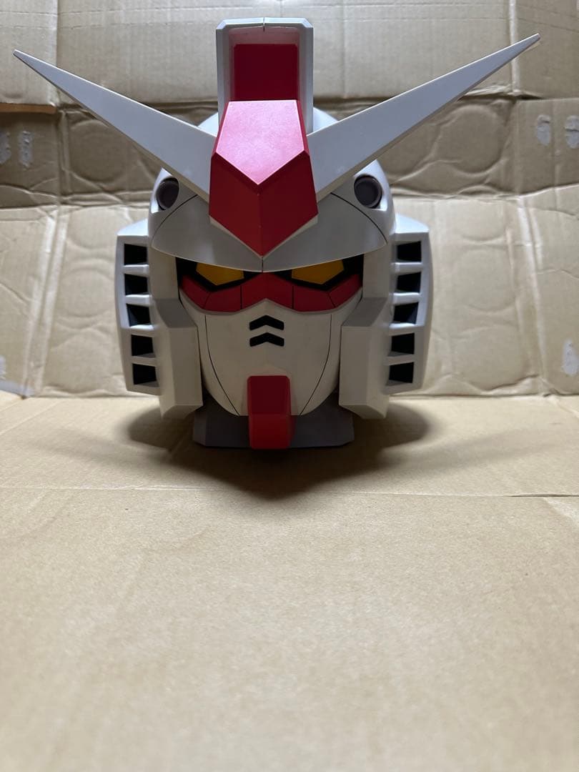 ガンダムヘッド 点灯機能付き 貯金箱