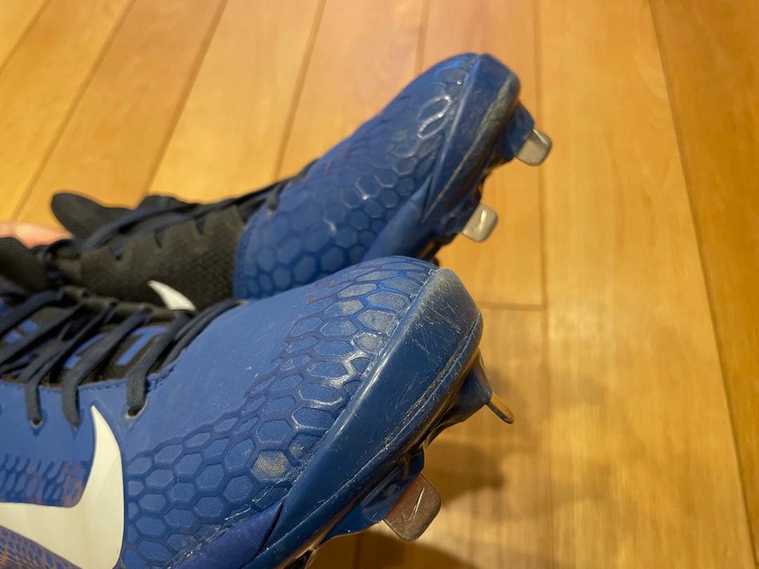 NIKE 日本未発売　トラウト野球スパイクシューズ