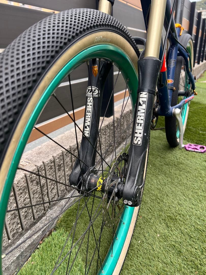 KONA マウンテンバイク 26インチ ダウンヒル　ダートジャンプ　北九州