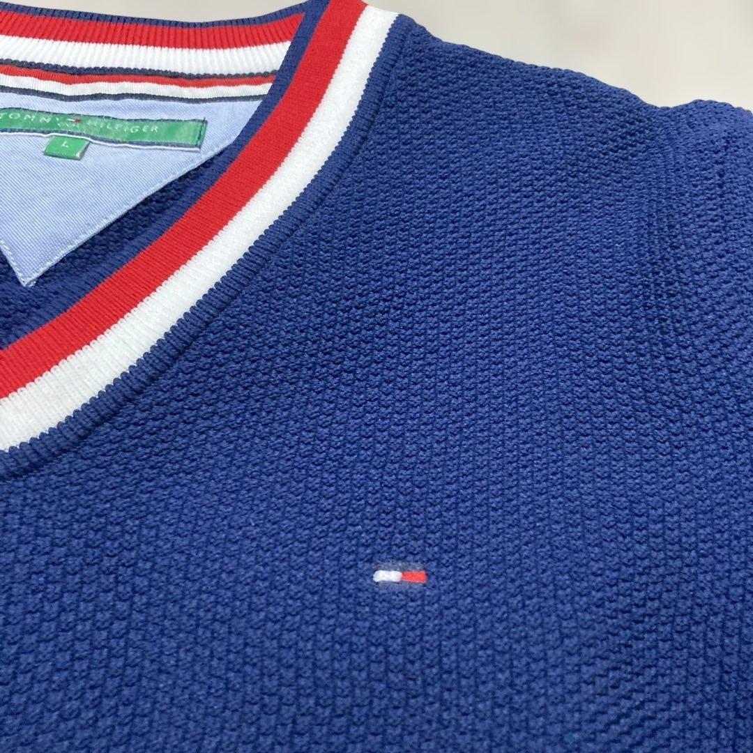   ストレッチ Vネックセーター　美品