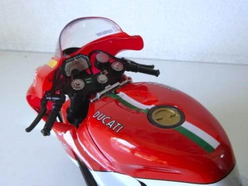 PROTAR (1/9) ドゥカティ Desmosedici GP6