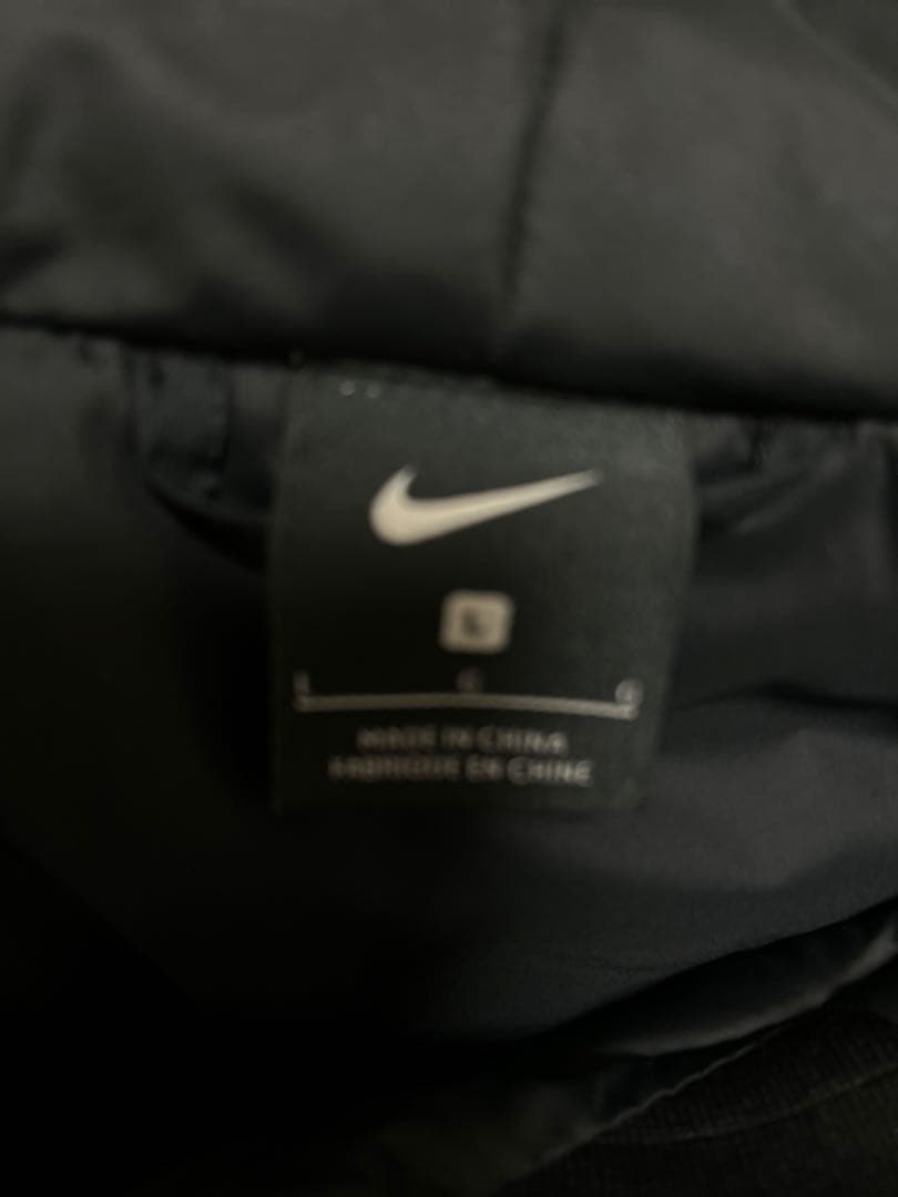 Nike ブラック ベンチロングコート フード付き　Lサイズ