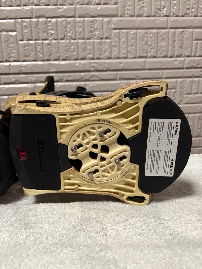 美品　burton malavita Ｍ　マラビータ送料込み