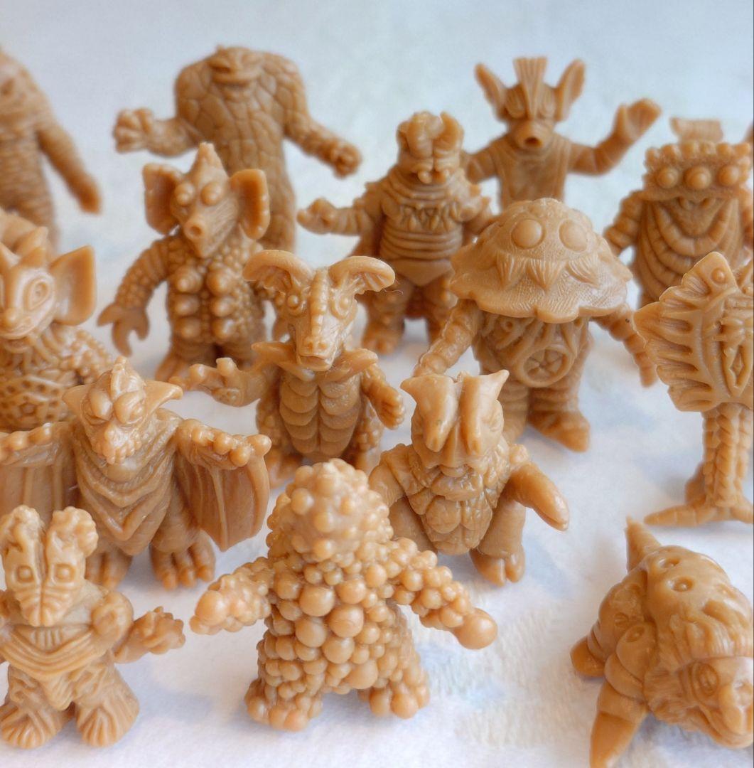 ウルトラマン　怪獣　消しゴム　アンティッQ　美品