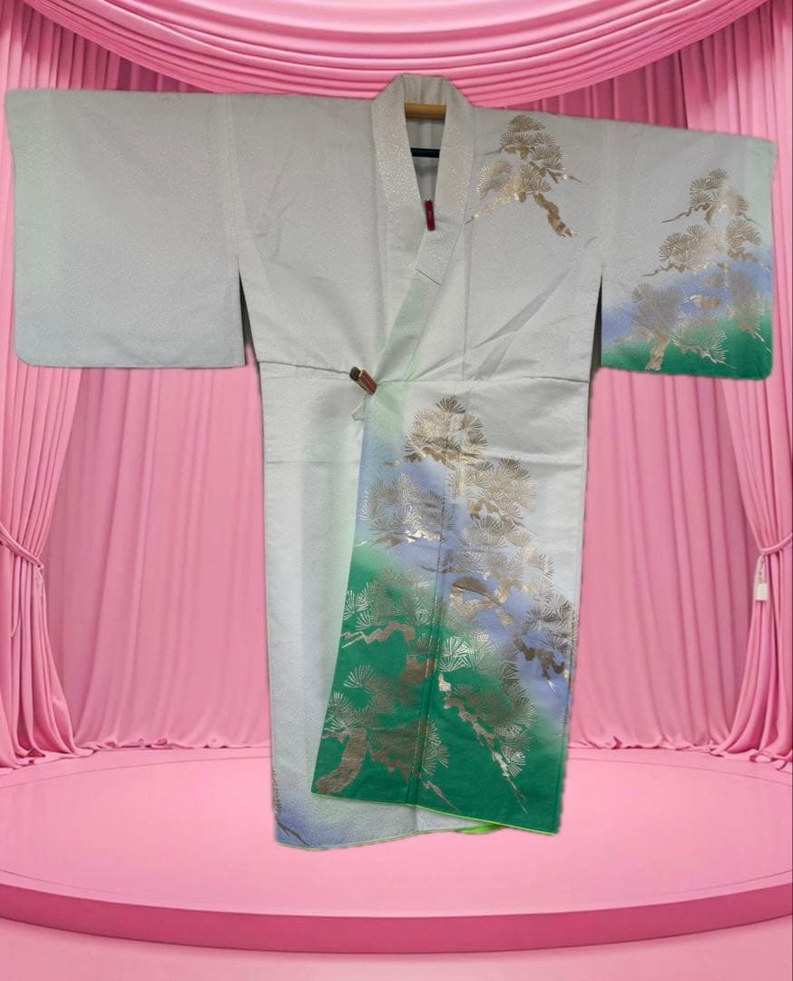 未使用に近い 踊り絵羽（化繊）白地に金彩の松 男踊り着流し仕立て 美品 匿名配送