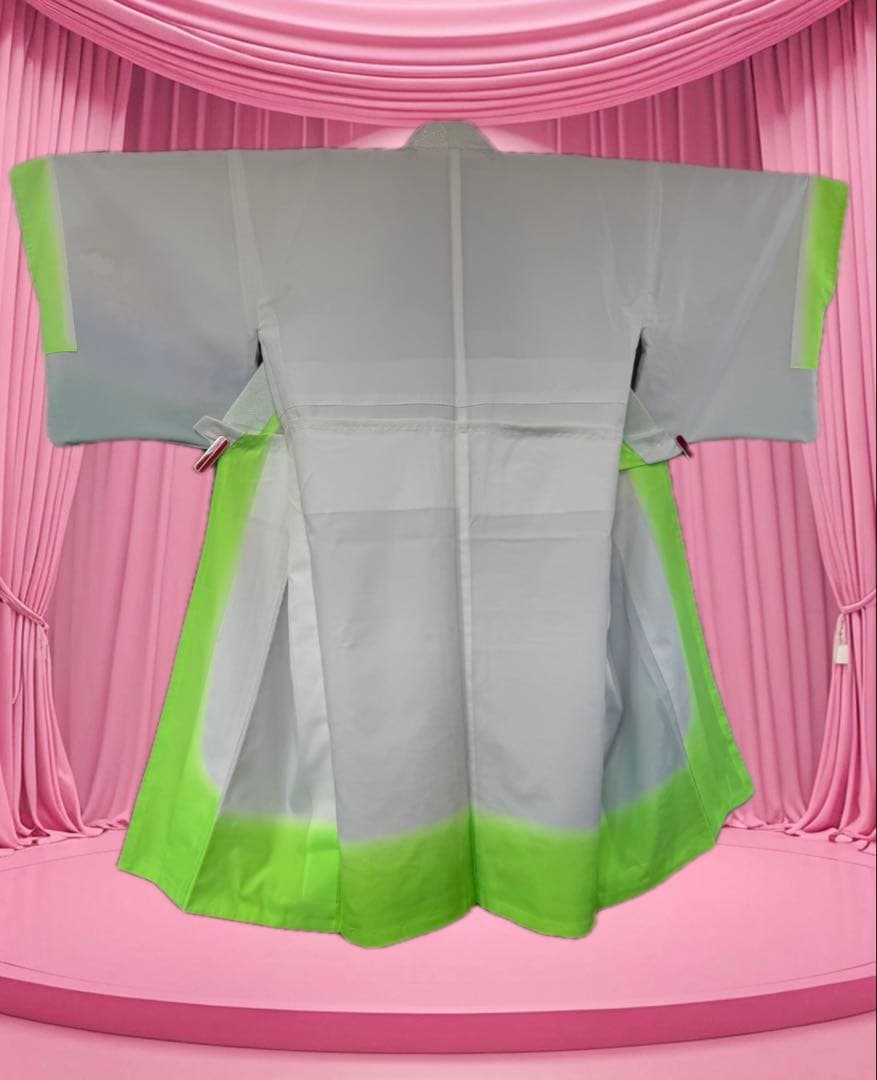 未使用に近い 踊り絵羽（化繊）白地に金彩の松 男踊り着流し仕立て 美品 匿名配送