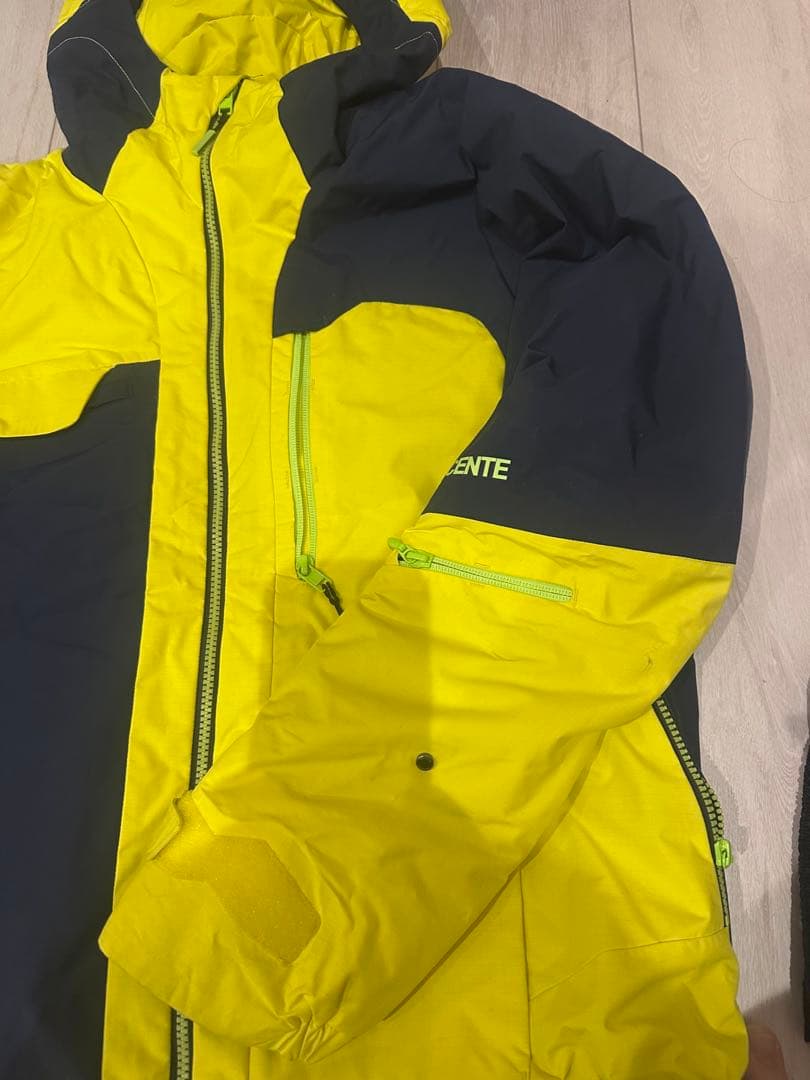 最終値下)DESCENTE S.I.O 上下セット(サイズL)