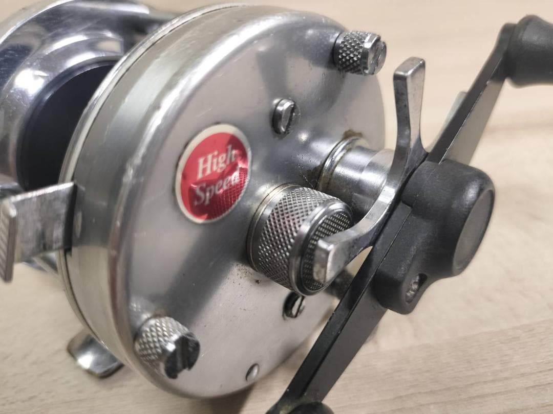 ☆ABU GARCIA アブ アンバサダー 5500C　ビンテージリール　銀