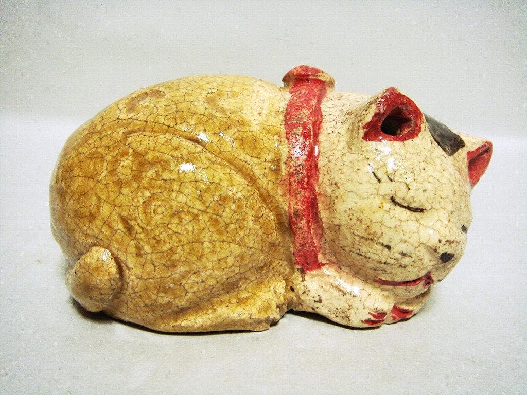 926『黄瀬戸 眠り猫』陶器　/骨董品 古美術 アンティーク 古玩