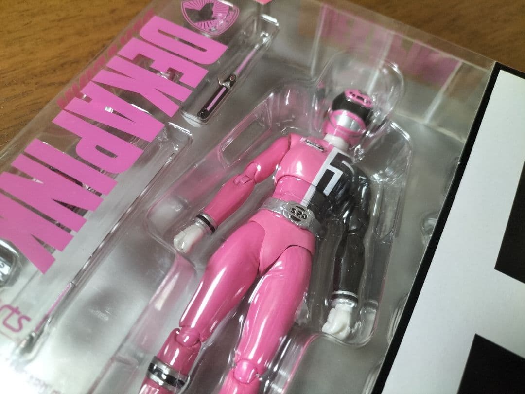 魂ウェブ限定 SHFiguarts デカピンク