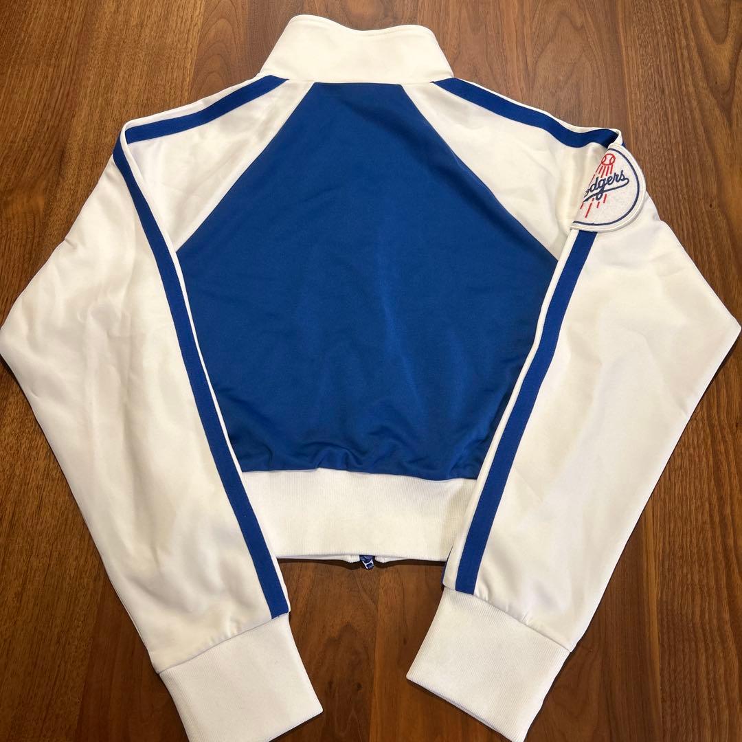 新品タグ付⭐︎ MLBトラックスーツWHITE 23HO-S ドジャースatmos