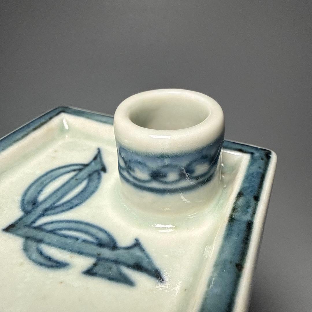アンティーク有田　染付異人図角瓶　VOC　状態◎　高16.2cm　一辺6.5cm