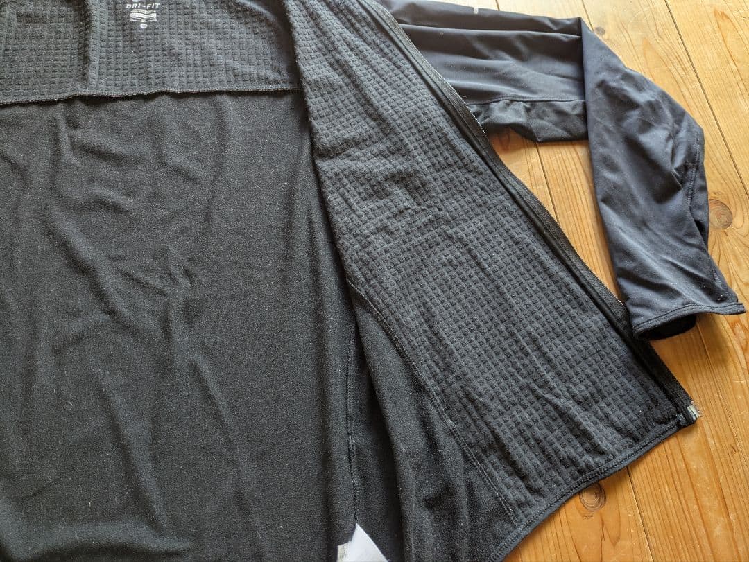 NIKE エレメントシールド ジャケット